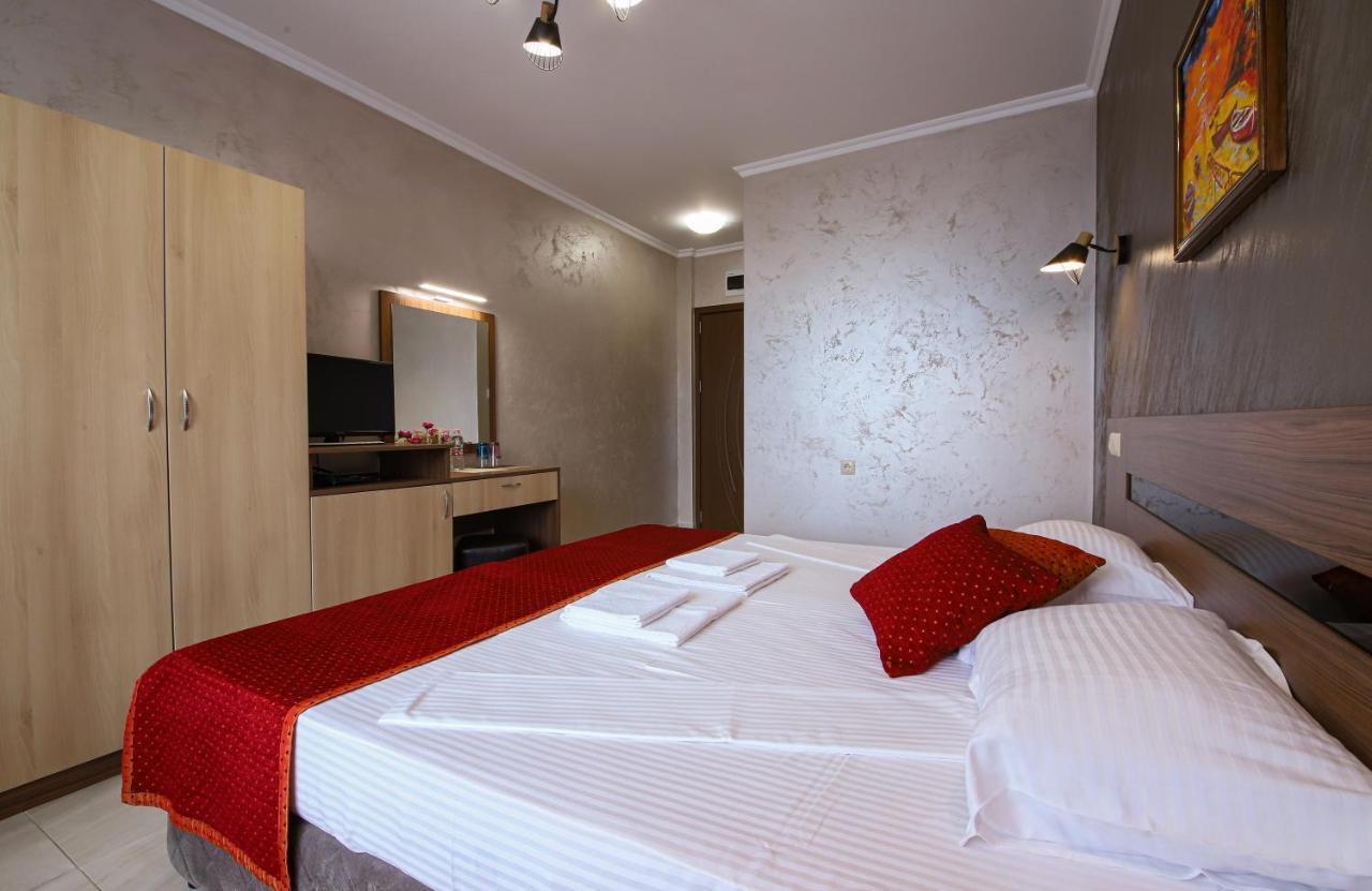 Guesthouse Phoenix オブゾー エクステリア 写真