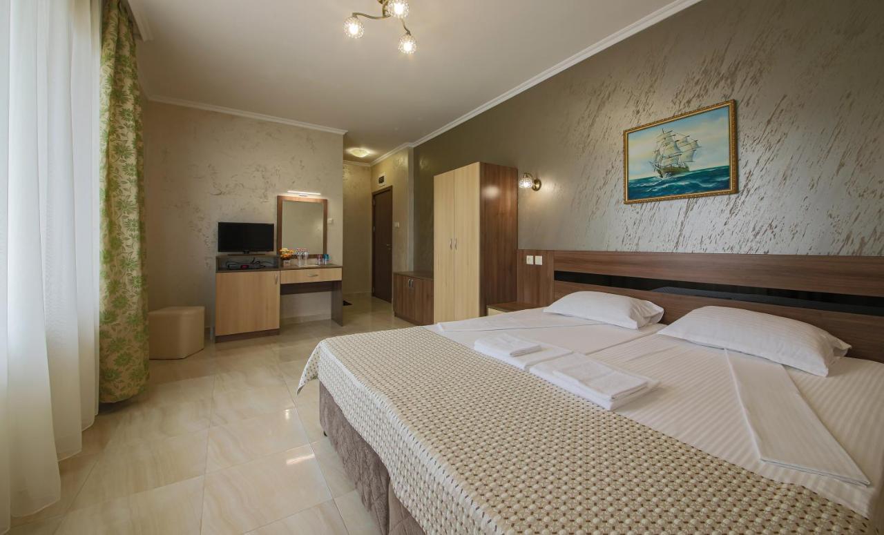Guesthouse Phoenix オブゾー エクステリア 写真