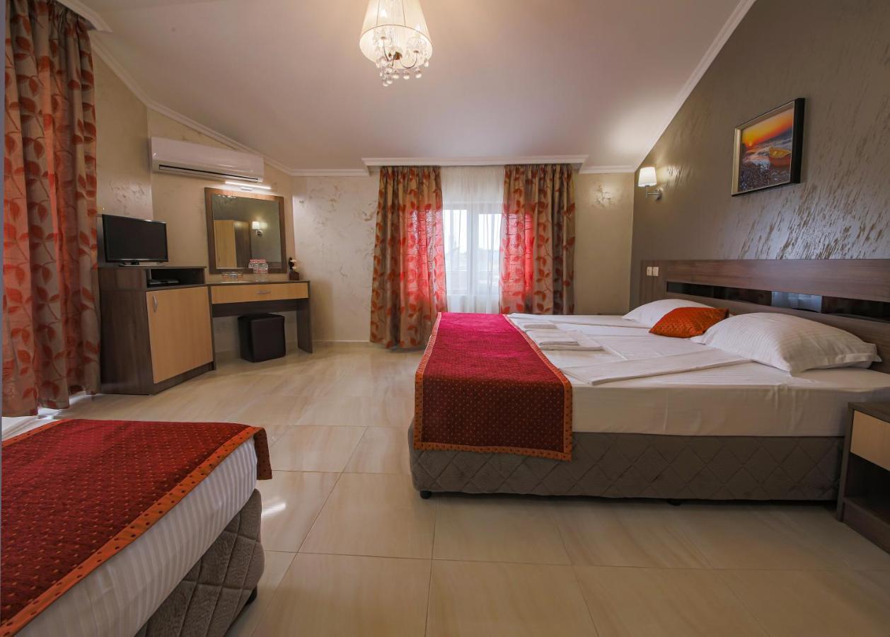 Guesthouse Phoenix オブゾー エクステリア 写真